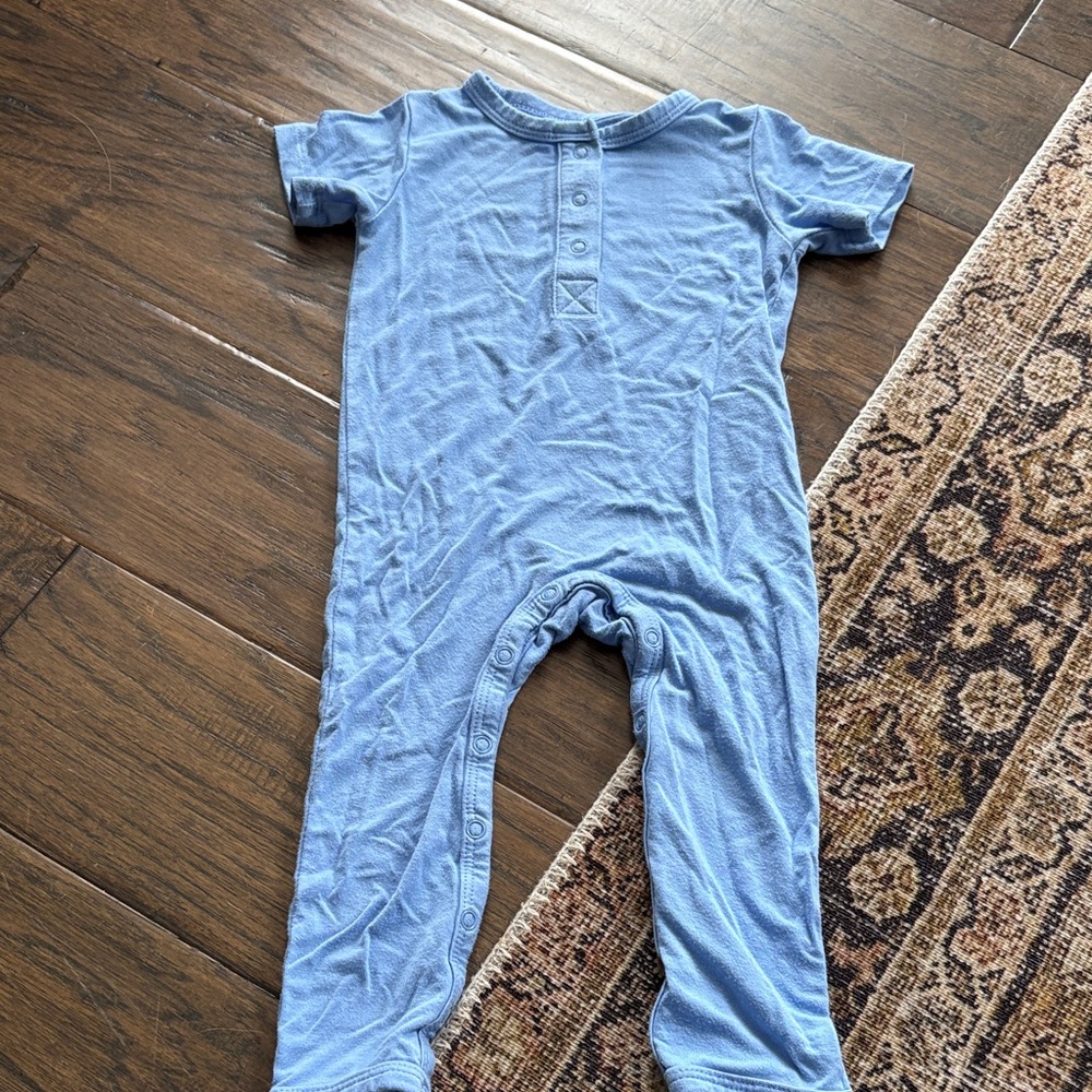 Kyte baby Blue One-Piece Romper (6-12)